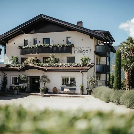 Hotel Boutiquehotel Minigolf Dorf Tirol